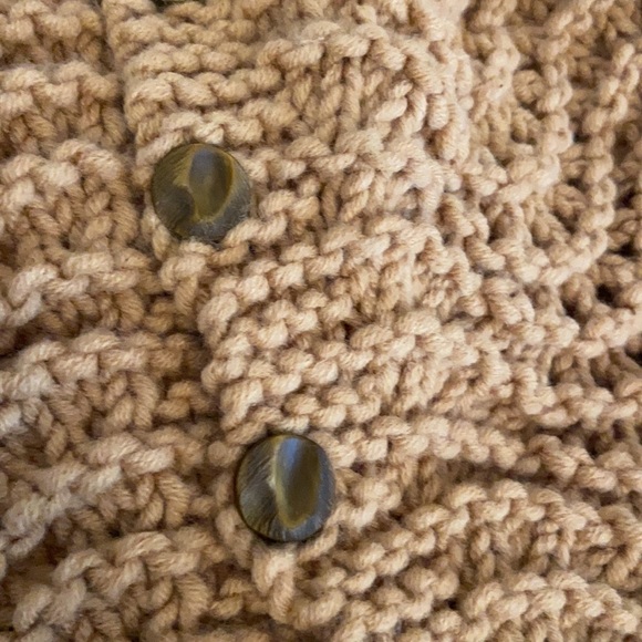 One of a Kind Hand Knit Shell Capelet - Picture 3 of 4